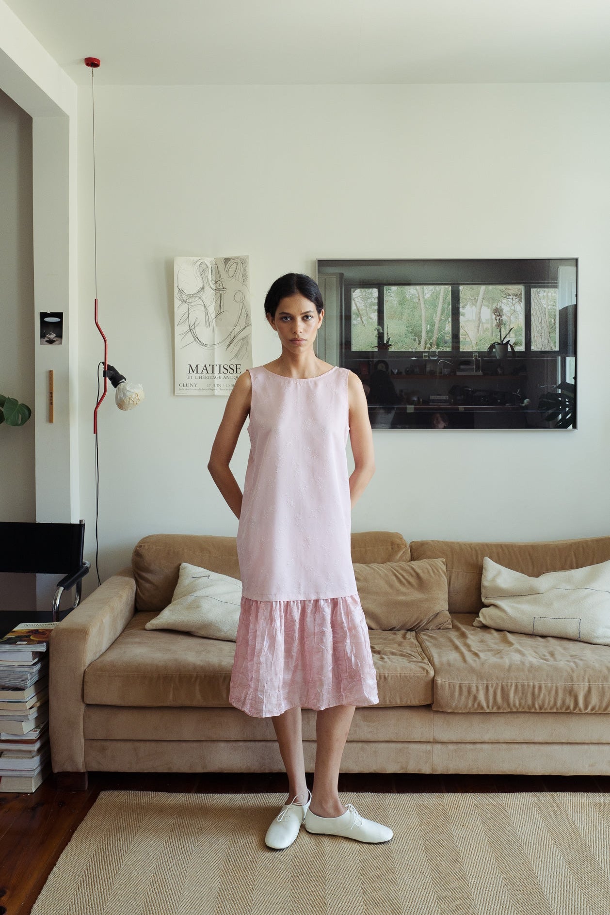 Vestido com Folho Rosa