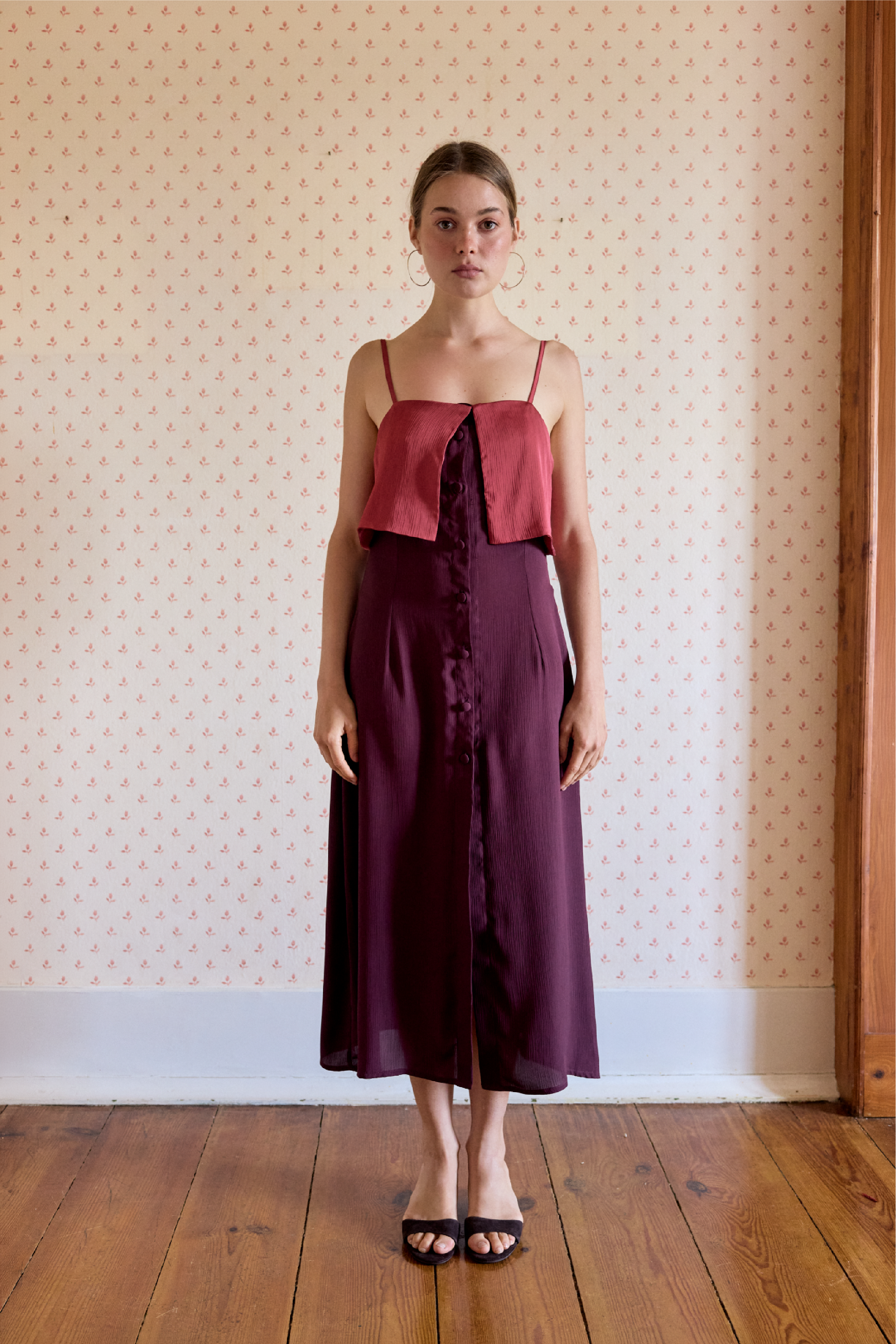 Vestido com Abas Beterraba