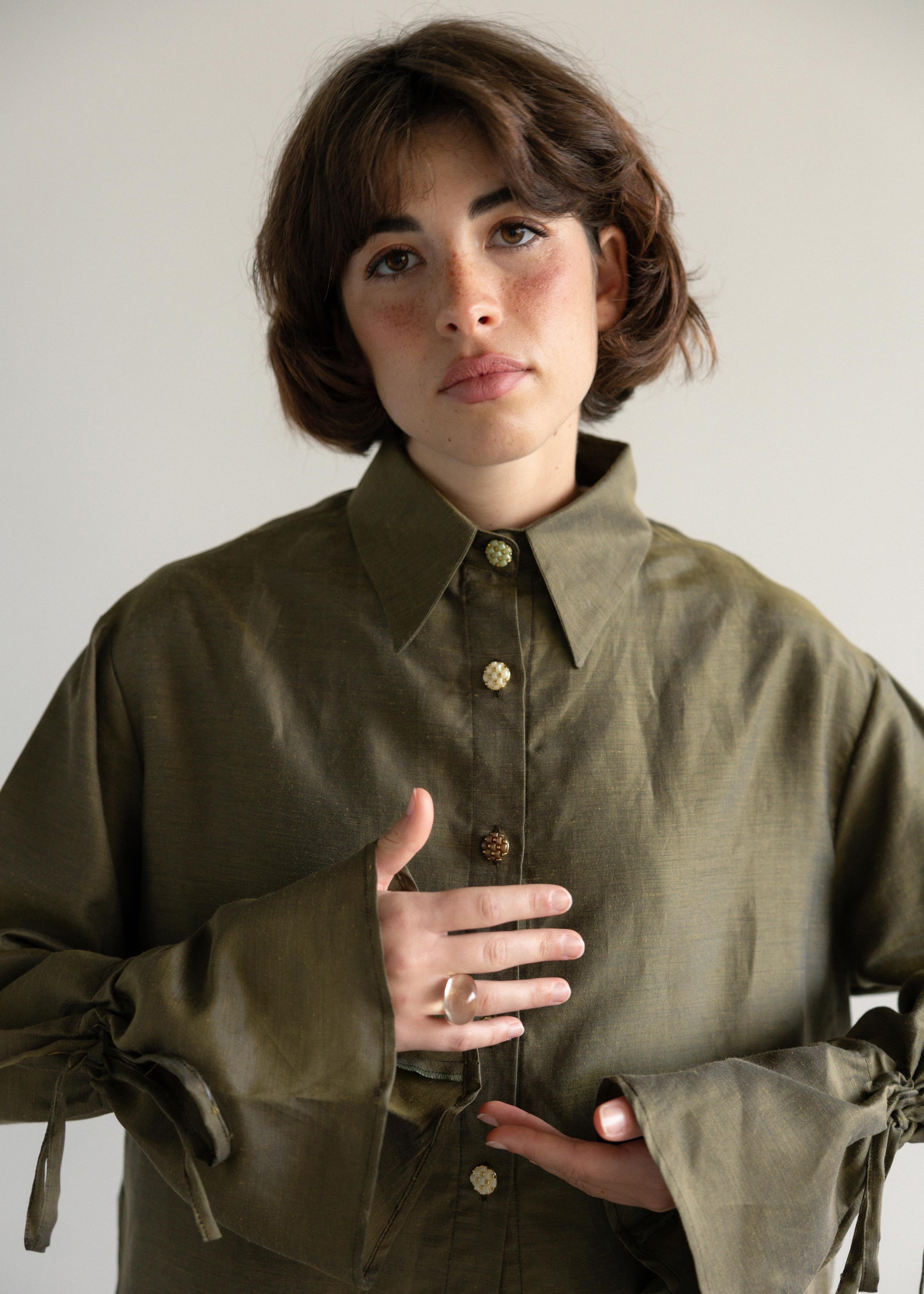 Camisa Mangas com Atilhos Terra