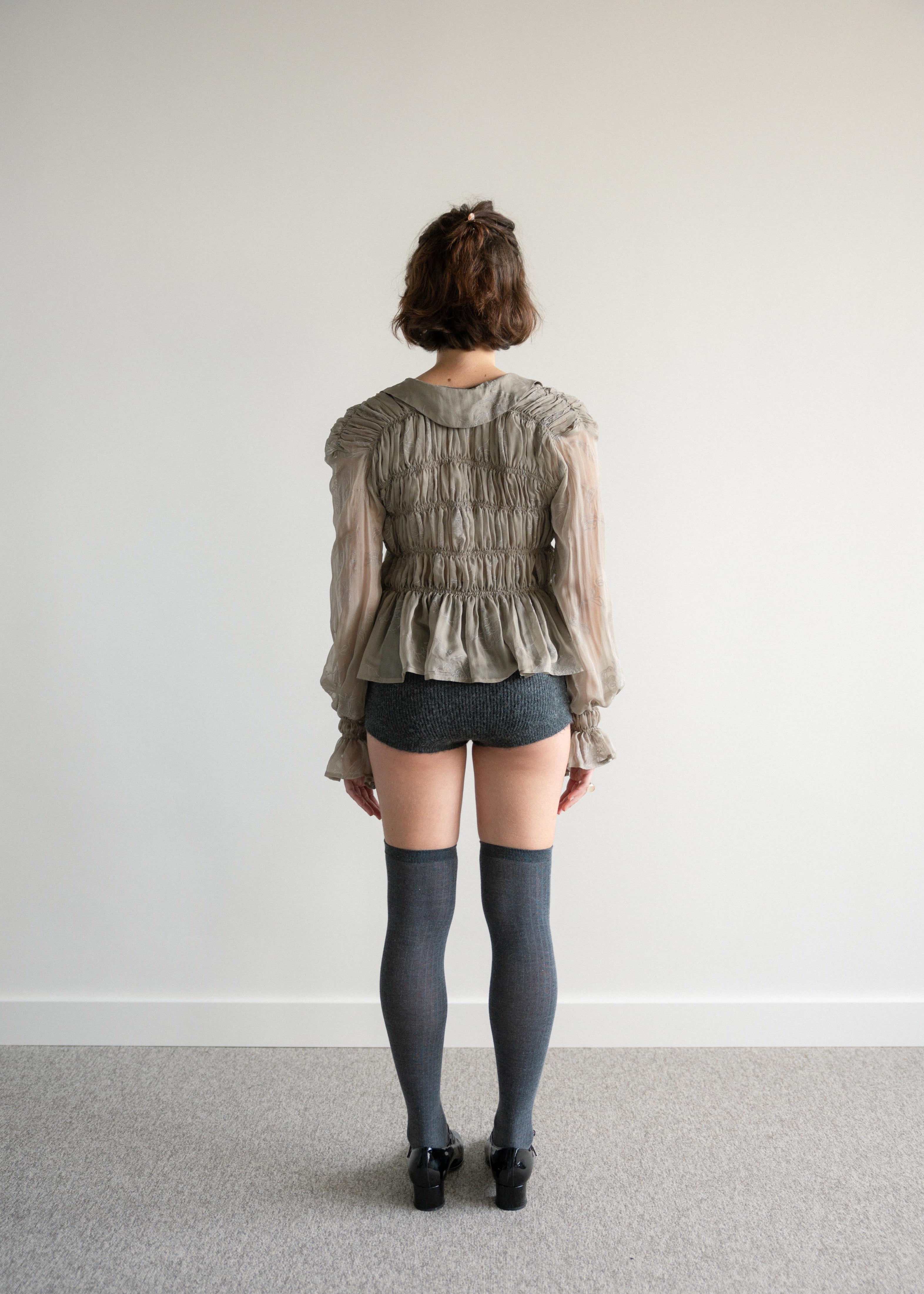 Camisa Franzida com Botões Cinza Transparente