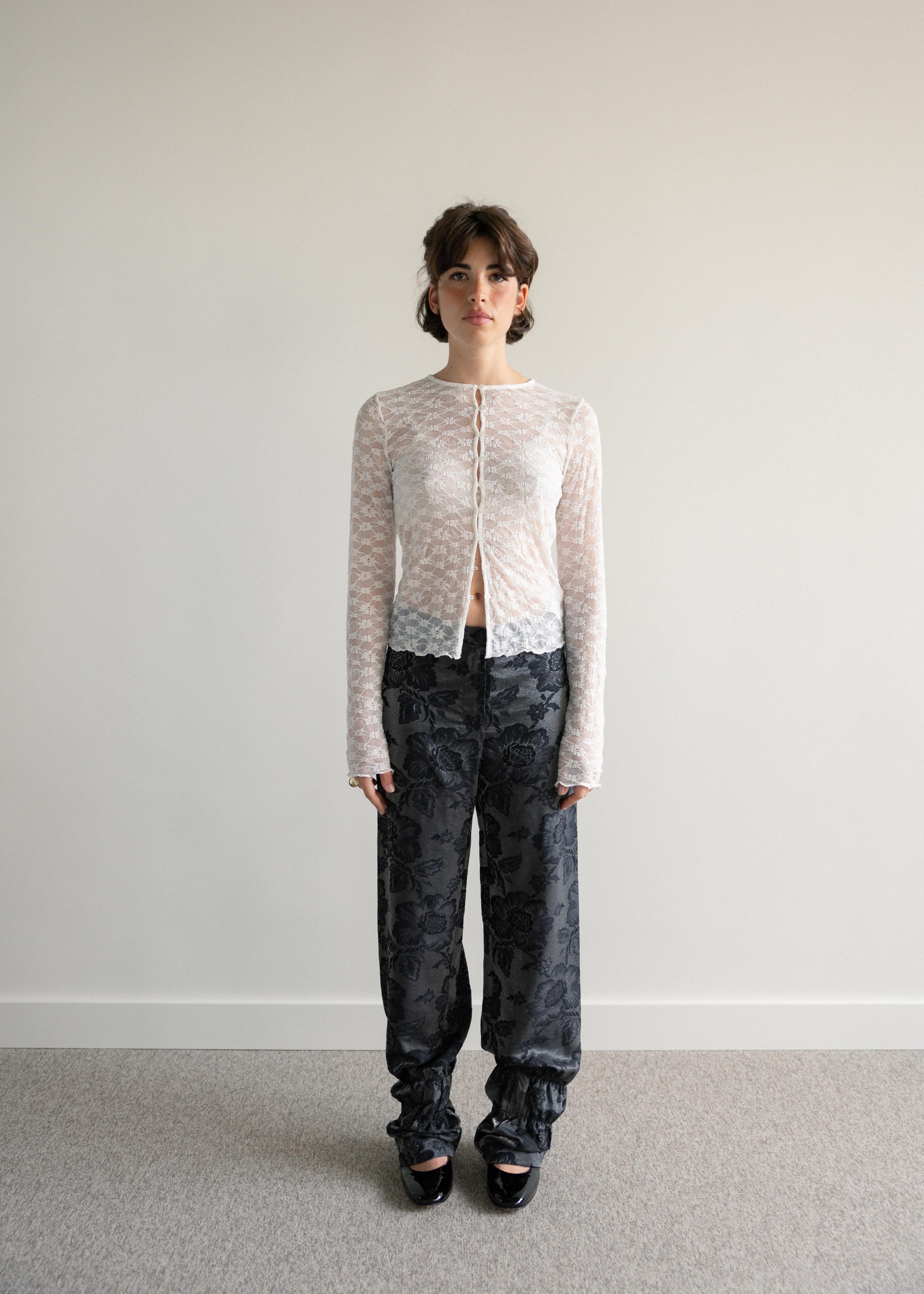 Calças com Franzidos Floral Preto