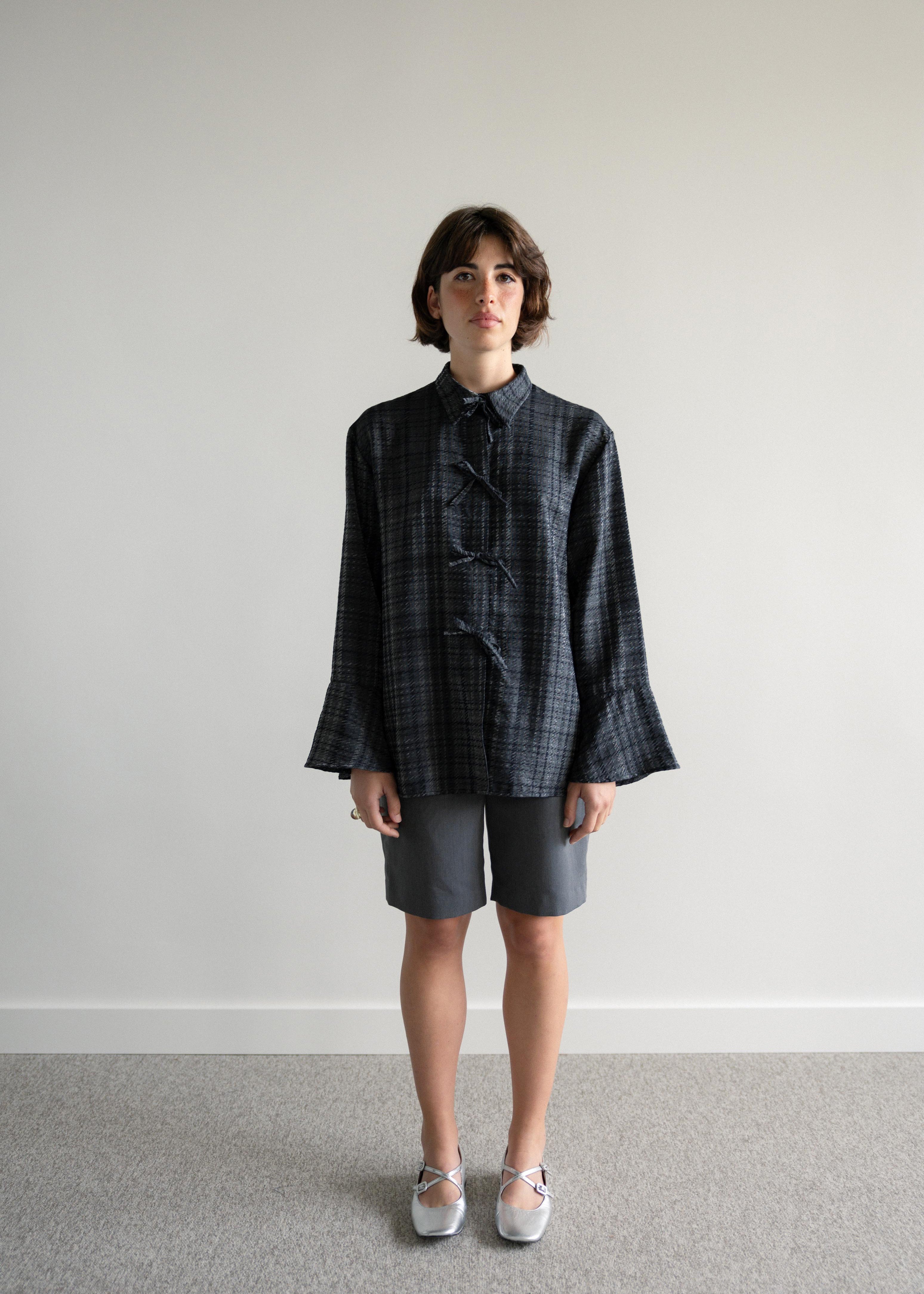 Camisa Fluída com Laços Xadrez Brilhante