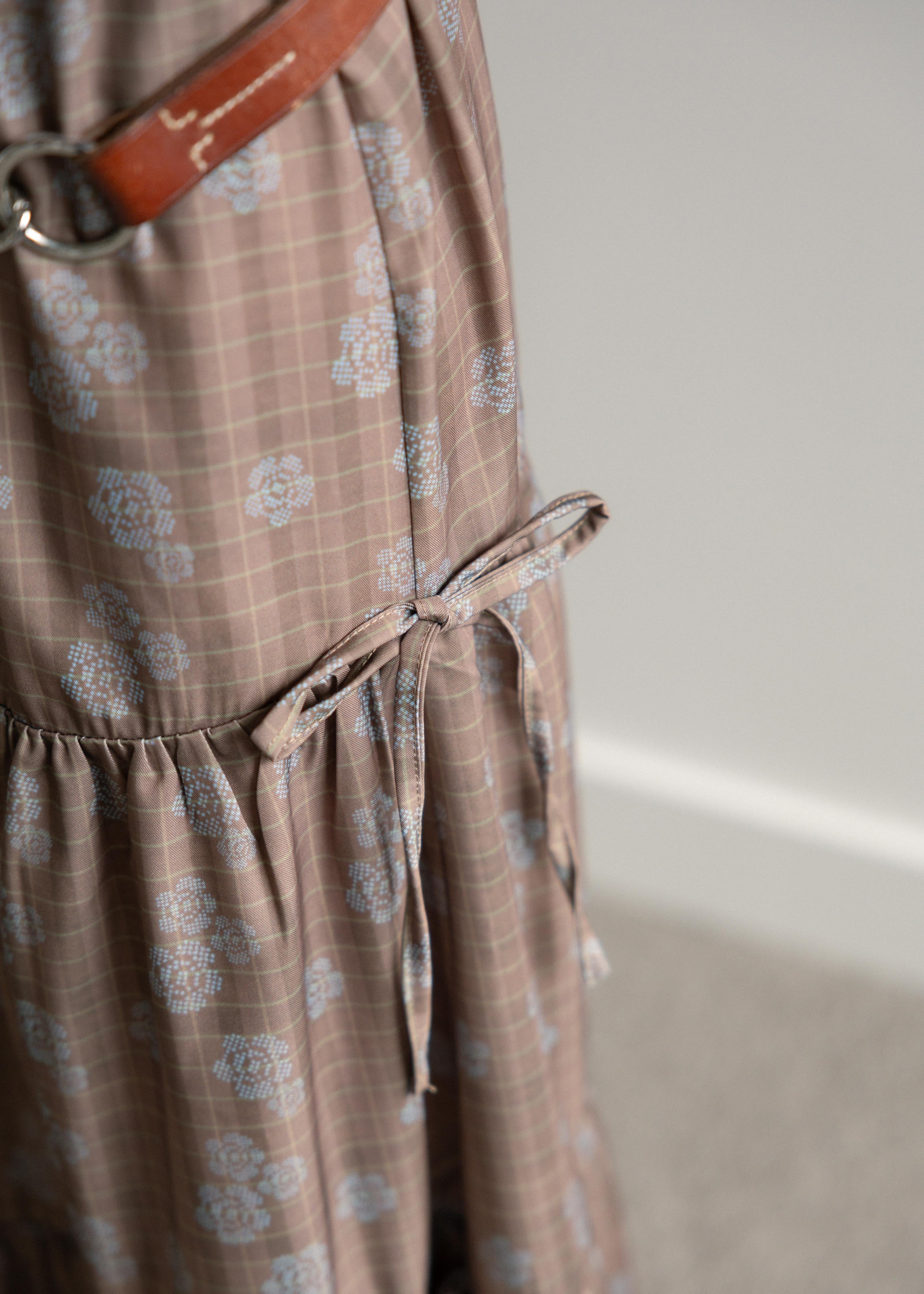 Saia Midi Painéis Xadrez e Flores