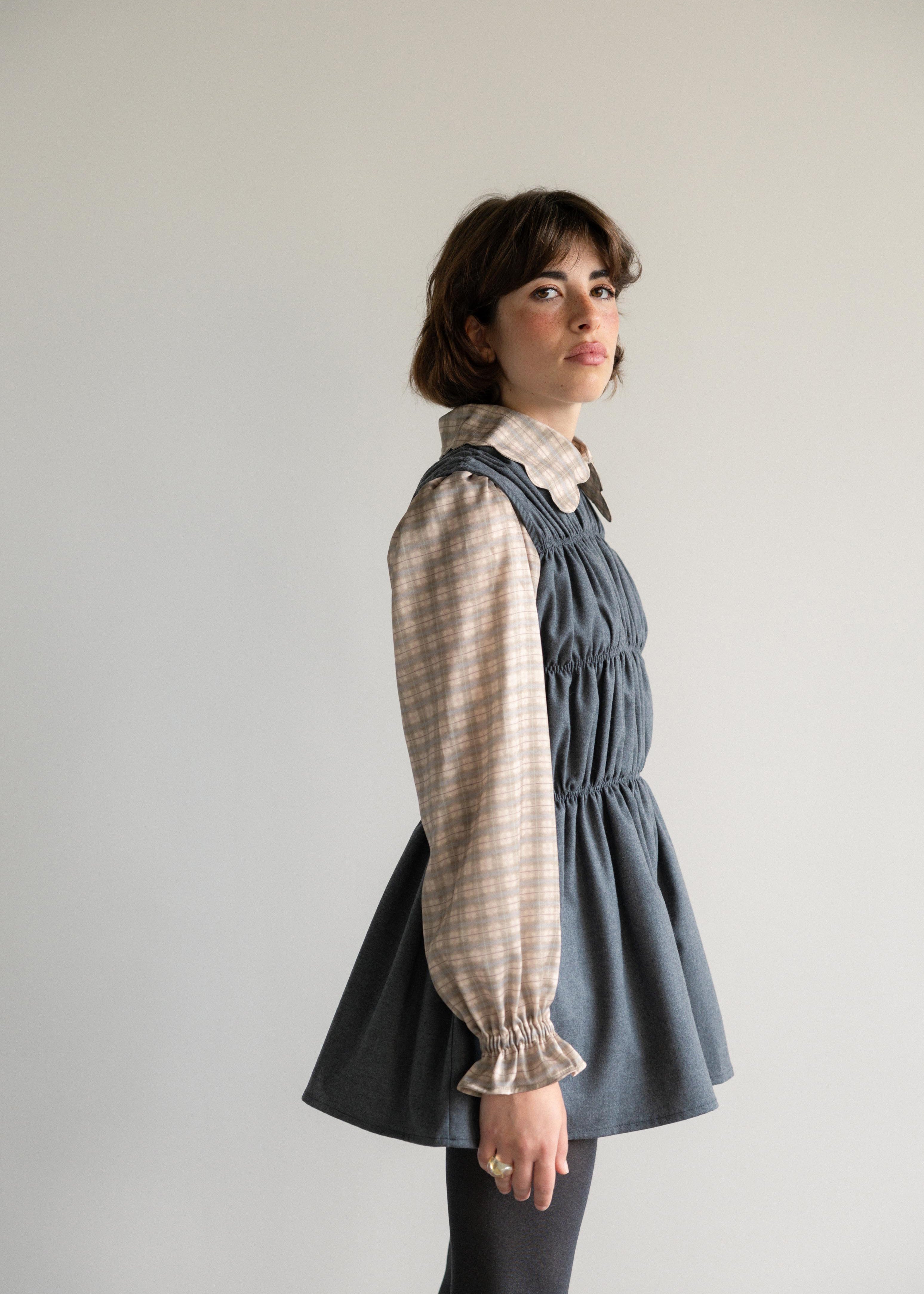 Colete Franzido Comprido Fazenda Cinza