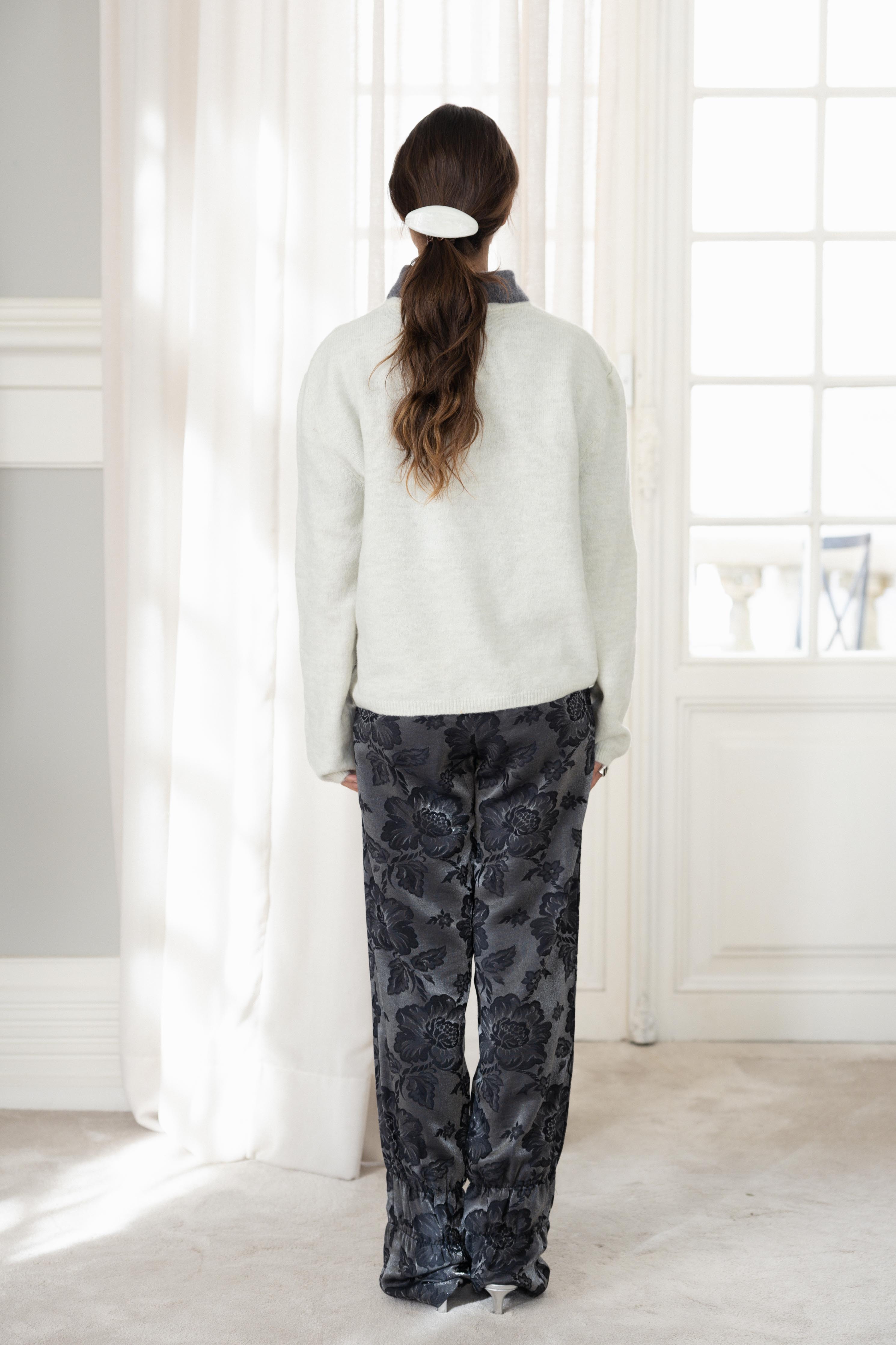 Calças com Franzidos Floral Preto