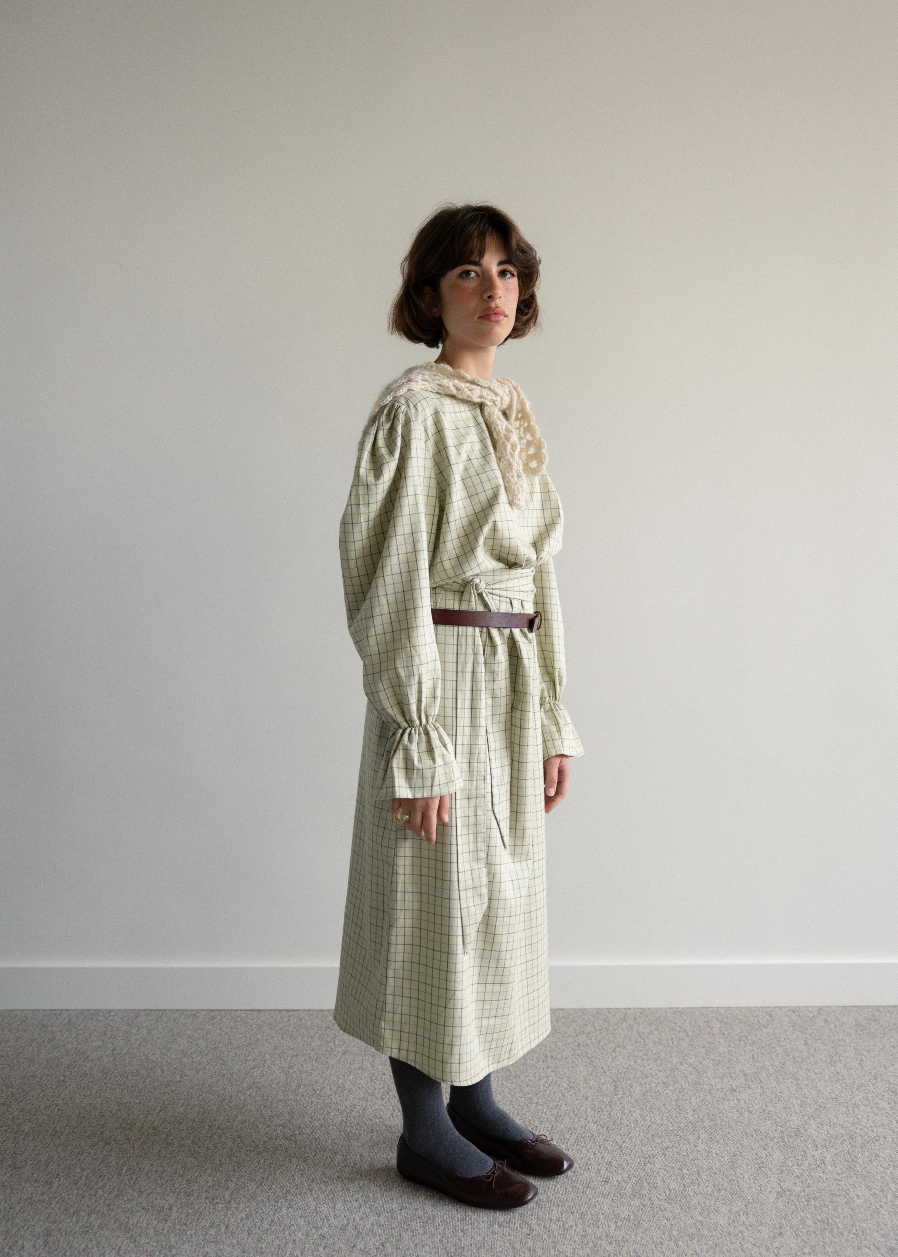 Vestido Midi com Cinto Quadrados Verde